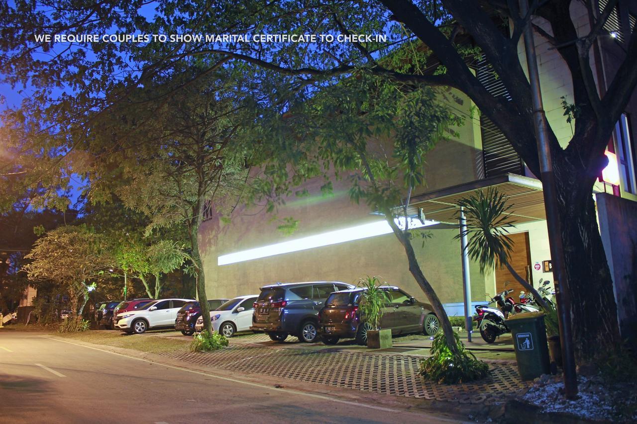 Zen Rooms Permata Karawaci Syariah Tangerang Exteriör bild