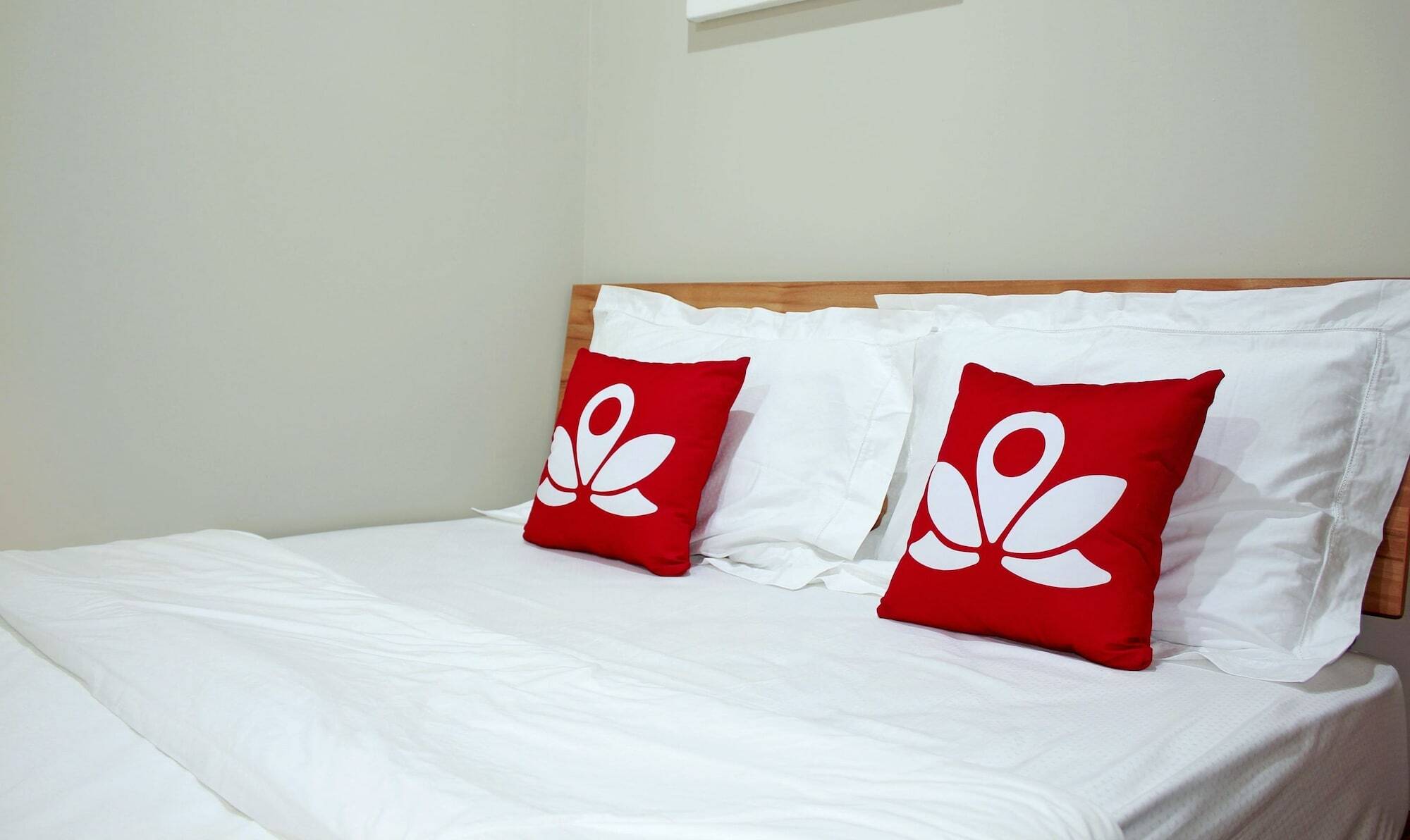 Zen Rooms Permata Karawaci Syariah Tangerang Exteriör bild